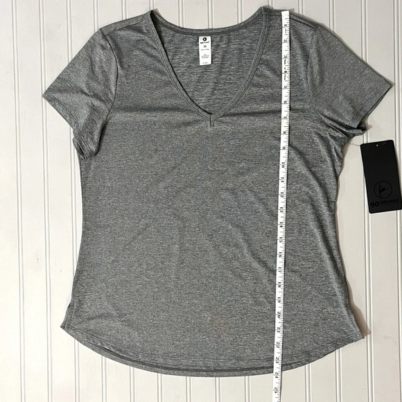 90 Degree Short Sleeve V Neck Performance Top Womens Medium Gray Stretch NWT - Picture 11 of 11